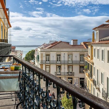 Castelo Apartment - Beautiful Balcony View Lisboa Dış mekan fotoğraf